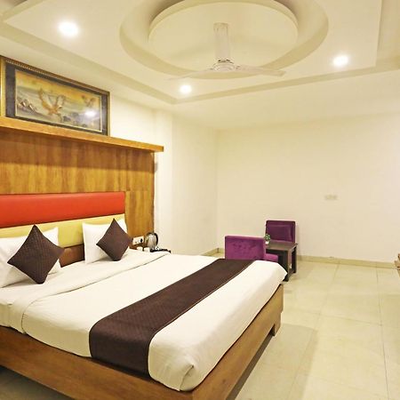 Hotel Sm Suits Near Delhi Airport-Unit By Grand Urban Luxury Yeni Delhi Dış mekan fotoğraf