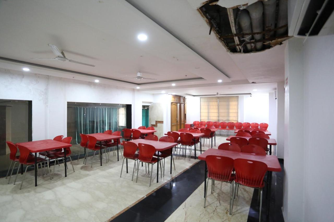Hotel Sm Suits Near Delhi Airport-Unit By Grand Urban Luxury Yeni Delhi Dış mekan fotoğraf
