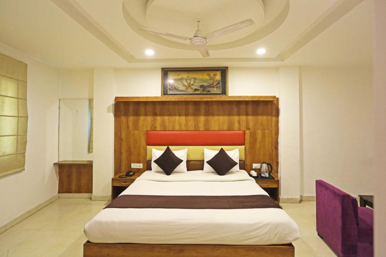 Hotel Sm Suits Near Delhi Airport-Unit By Grand Urban Luxury Yeni Delhi Dış mekan fotoğraf