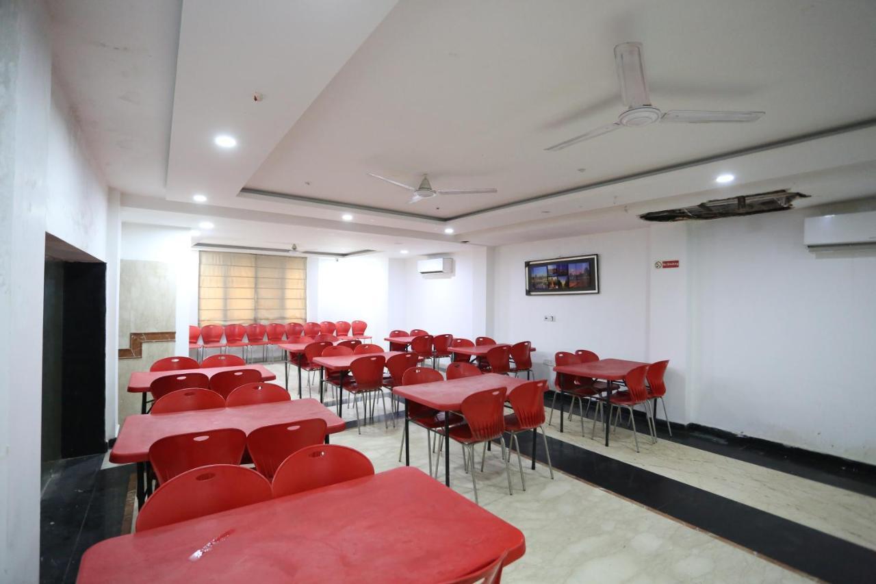 Hotel Sm Suits Near Delhi Airport-Unit By Grand Urban Luxury Yeni Delhi Dış mekan fotoğraf